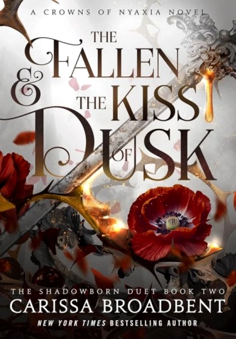 Levně Fallen and the Kiss of Dusk (Carissa Broadbent, 2025)