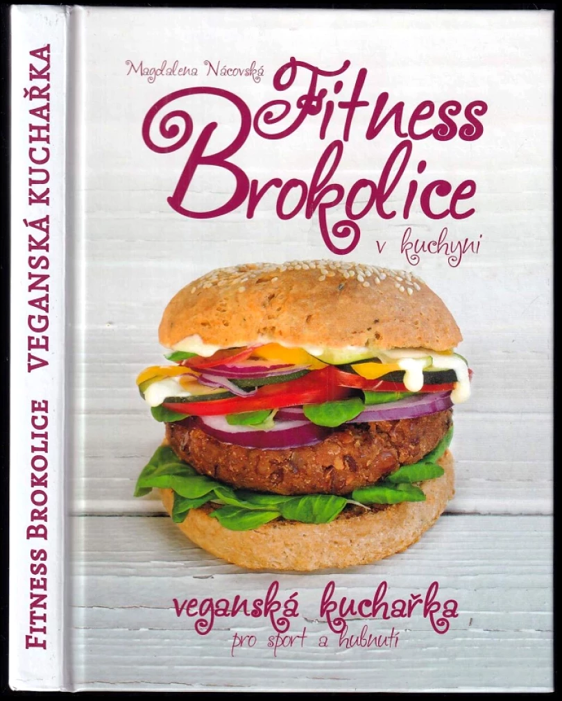 Fitness brokolice v kuchyni (Magdalena Nácovská, 2017)