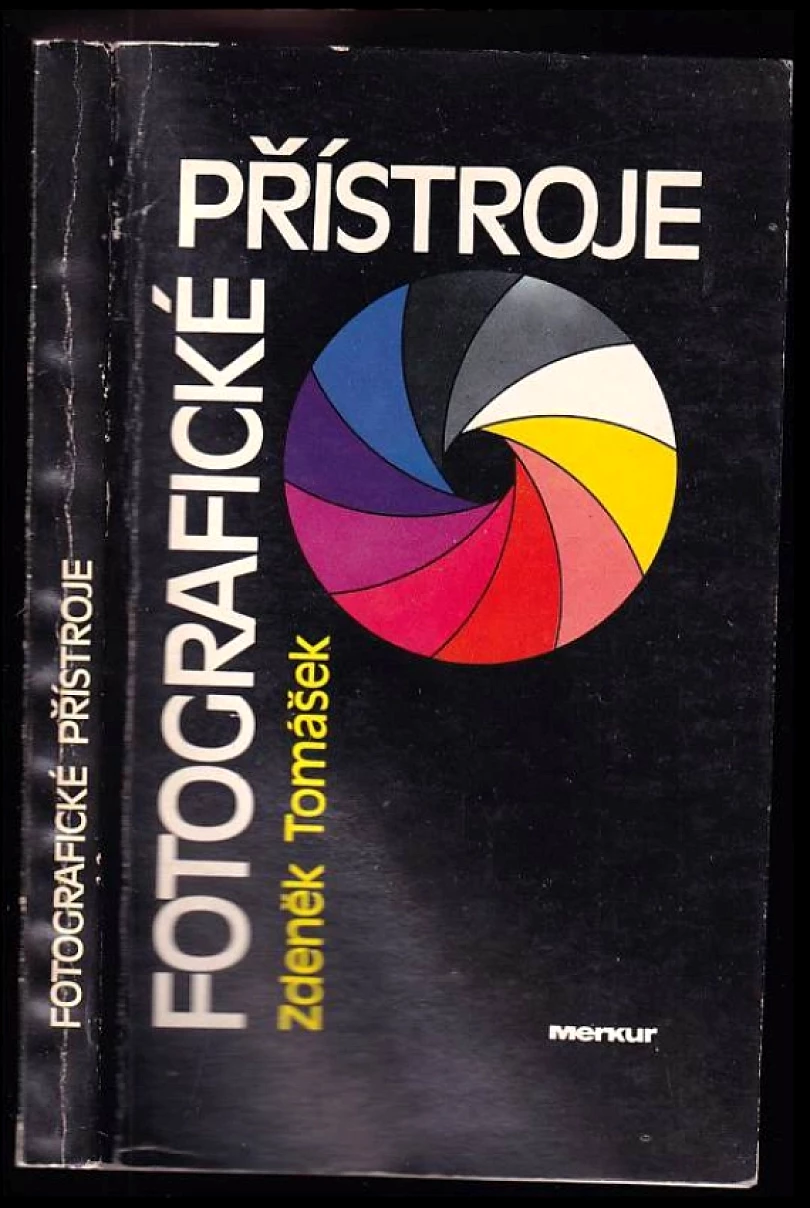Fotografické přístroje (Zdeněk Tomášek, 1985)