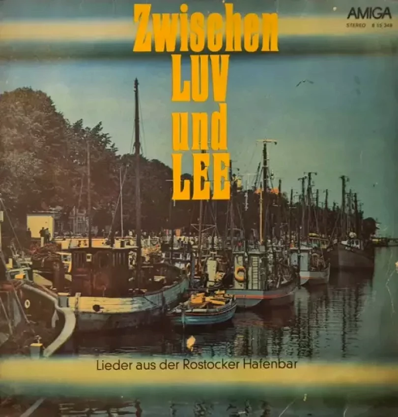 Levně Zwischen Luv Und Lee (Lieder Aus Der Rostocker Hafenbar) (Various, 1975)