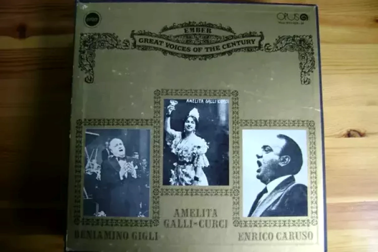 Levně Great Voices Of The Century (3xLP + BOX + INSERT) (Beniamino Gigli, 1976)