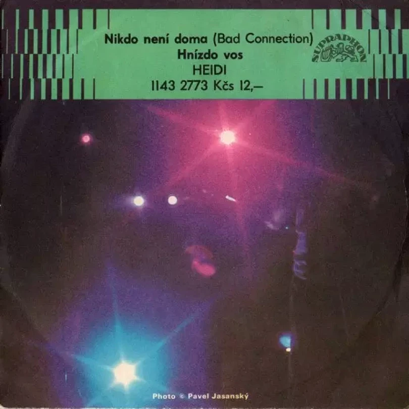 Levně Nikdo Není Doma (Bad Connection) / Hnízdo Vos (Heidi Janků, 1983)