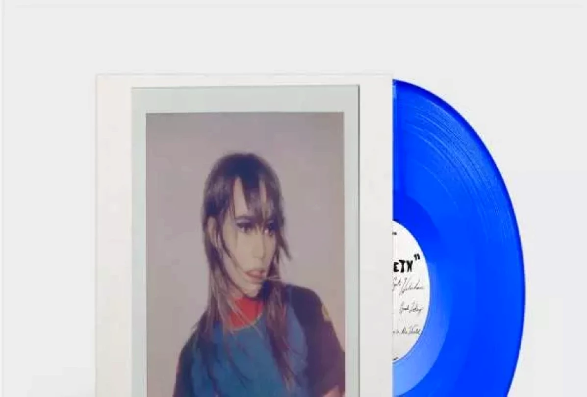 Levně Milk Teeth CLR (Suki Waterhouse, 2022)