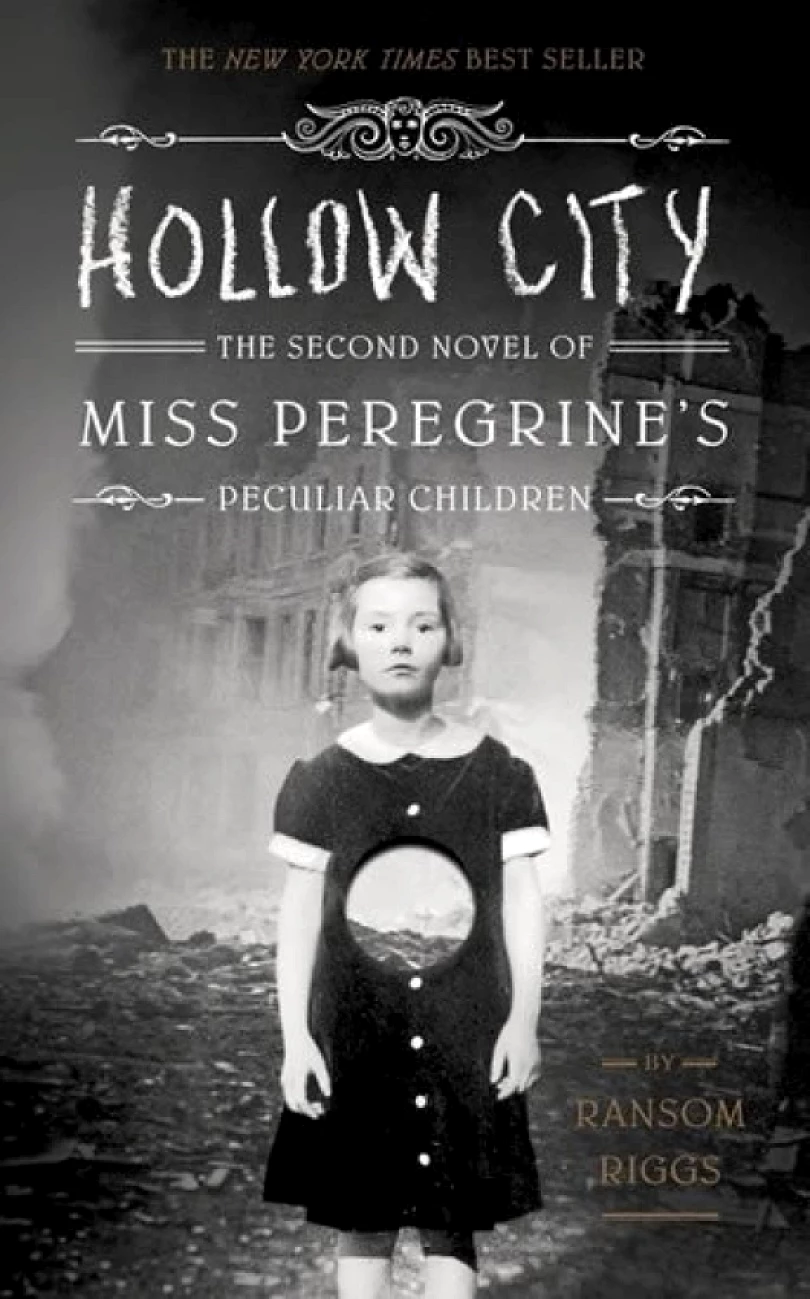 Levně Hollow City (Ransom Riggs, 2015)