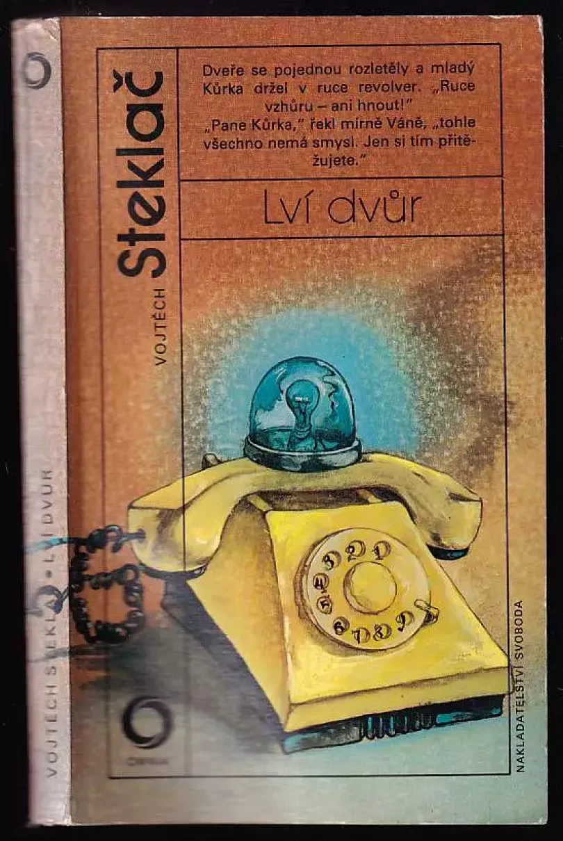 Levně Lví dvůr (Vojtěch Steklač, 1991)