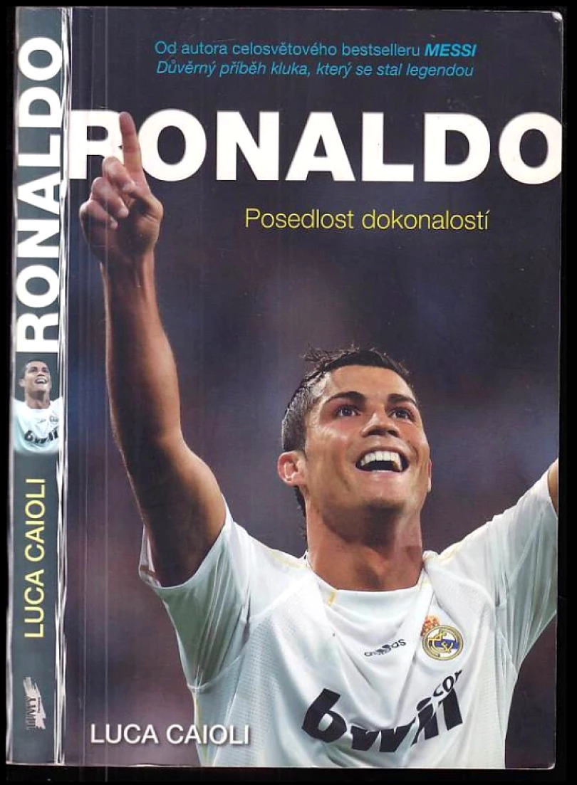 Ronaldo (Luca Caioli, 2012)