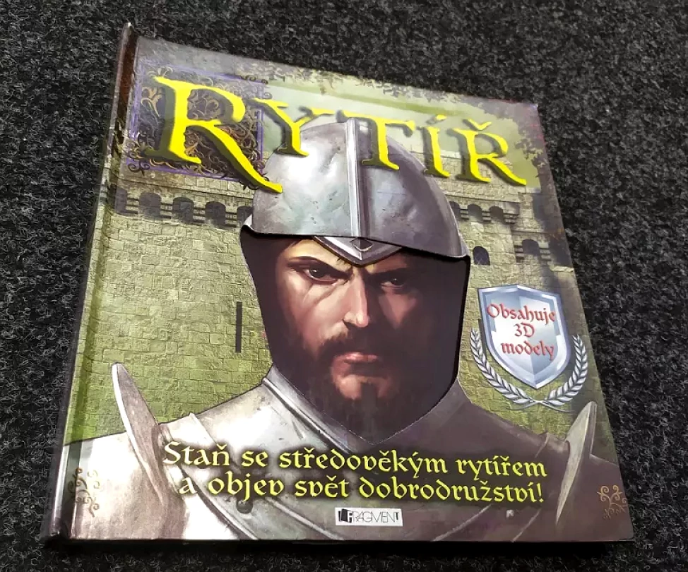Rytíř : staň se středověkým rytířem a objev svět dobrodružství! CHYBÍ PŘÍLOHY (Peter Chrisp, 2010)