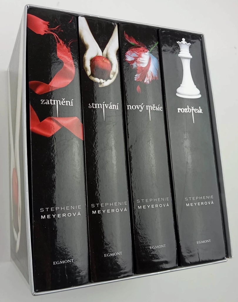 Levně Sága Stmívání : Díl 1-4 (Stephenie Meyer, 2009)