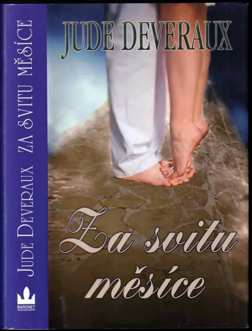 Levně Za svitu měsíce (Jude Deveraux, 2013)