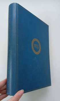 1933