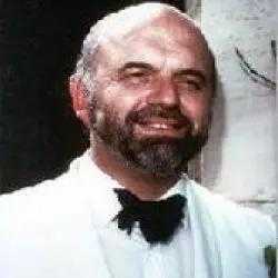 Robert Tear