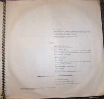 Karel Čapek: Album Scén Z Divadelních Her (Lásky Hra Osudná, Rur, Loupežník, Ze života Hmyzu, Věc Makropulos, Bílá Nemoc, Matka, Adam Stvořitel) (3xLP)