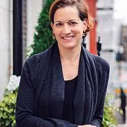 Anne Applebaum