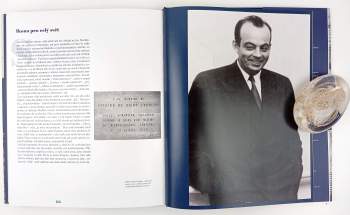 Alain Vircondelet: Antoine de Saint Exupéry v obrazech a dokumentech