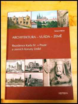 Architektura - vláda - země