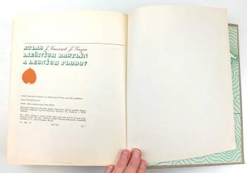 Jindřich Krejča: Atlas liečivých rastlín a lesných plodov