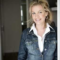 Annejet van der Zijl