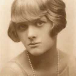 Daphne Du Maurier