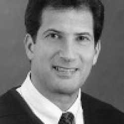 Glenn R Schiraldi