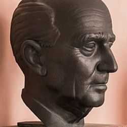 Hans Kelsen