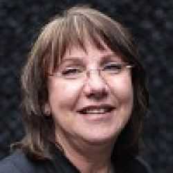 Karen Traviss
