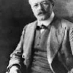 Kurt Aram