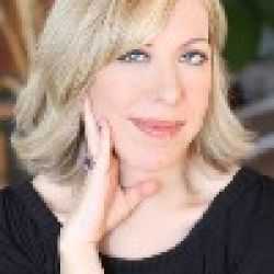 Laurie Faria Stolarz
