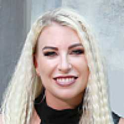 Rachel Van Dyken