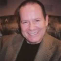 Robert R McCammon