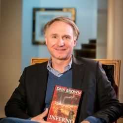 Dan Brown