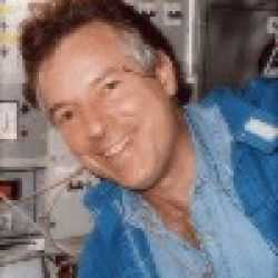 Charles R Pellegrino