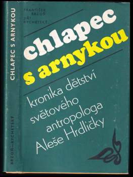 Chlapec s arnykou