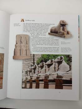 Chrámy a kláštery