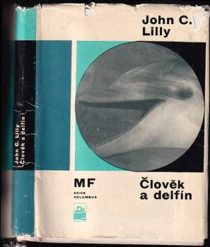 Člověk a delfín