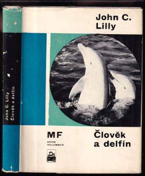 Člověk a delfín