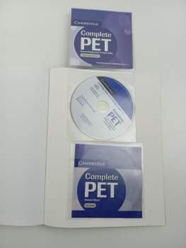 Amanda Thomas: Complete PET Student´s book + Workbook + CD