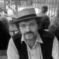 Daniel Podhradský