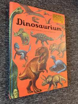 Lily Murray: Dinosaurium