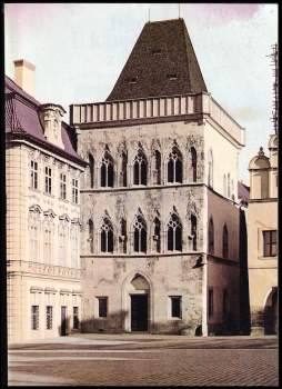 Dům U Kamenného zvonu na Staroměstském náměstí v Praze