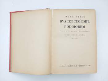 Jules Verne: Dvacet tisíc mil pod mořem