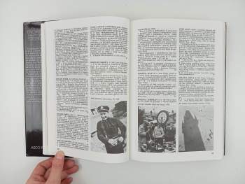 Pavel Scheufler: Encyklopedie českých a slovenských fotografů