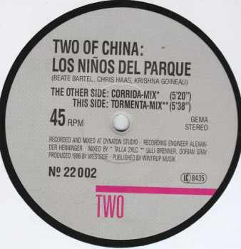 Two Of China: Los Niños Del Parque