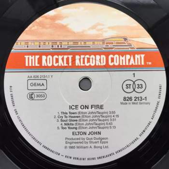 Elton John: Ice On Fire