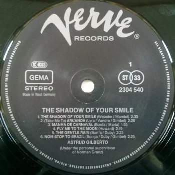 Astrud Gilberto: The Shadow Of Your Smile