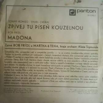 Martha A Tena Elefteriadu: Zpívej Tu Píseň Kouzelnou / Madona