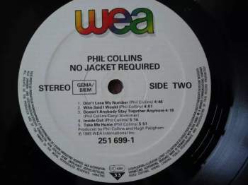Phil Collins: No Jacket Required