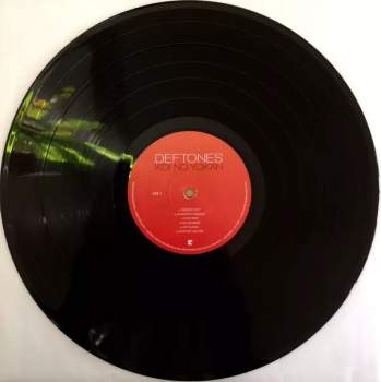 Deftones: Koi No Yokan