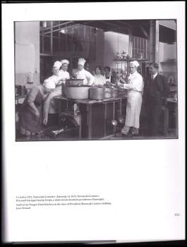 Milena Běličová: Hradní fotoarchiv