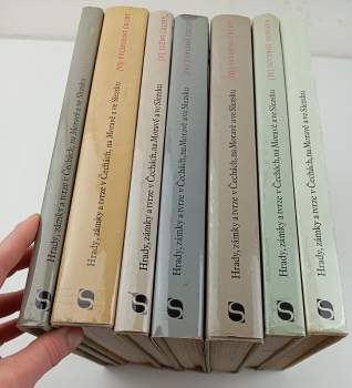 Hrady, zámky a tvrze v Čechách, na Moravě a ve Slezsku