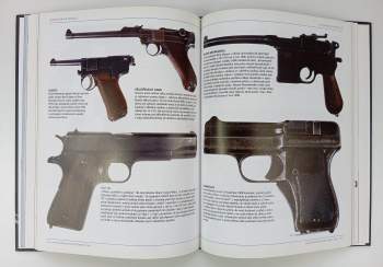 Charles Wills: Ilustrované dějiny zbraní